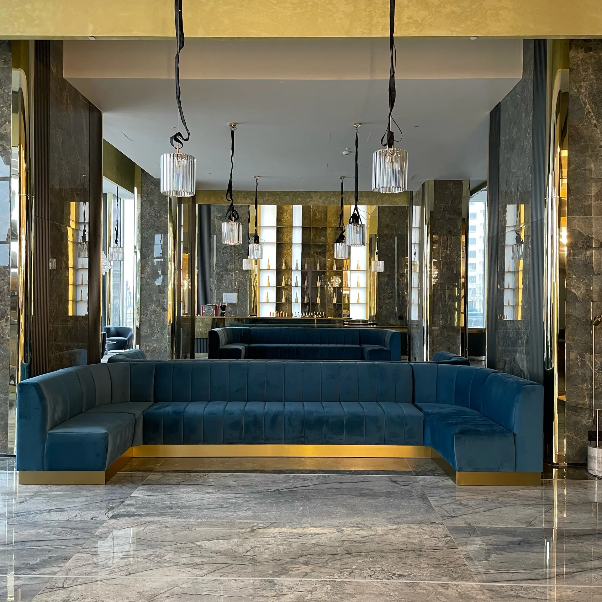 lobby hotel